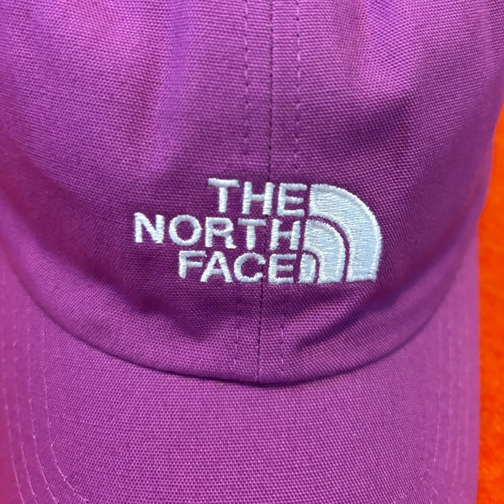The North Face unisex crimson purple 100% cotton retro dad cap NWT - Picture 4 of 8